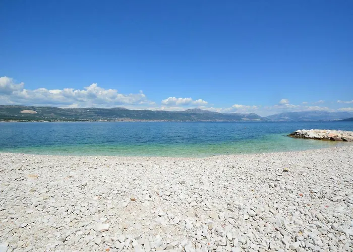 Saric-2 By Interhome Lägenhet