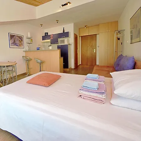 Appartement Saric-2 By Interhome